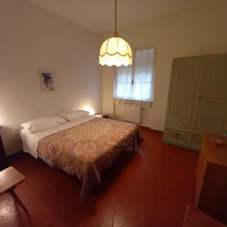Casa Vacanza Villa Patrizia Follo Alto Extérieur photo