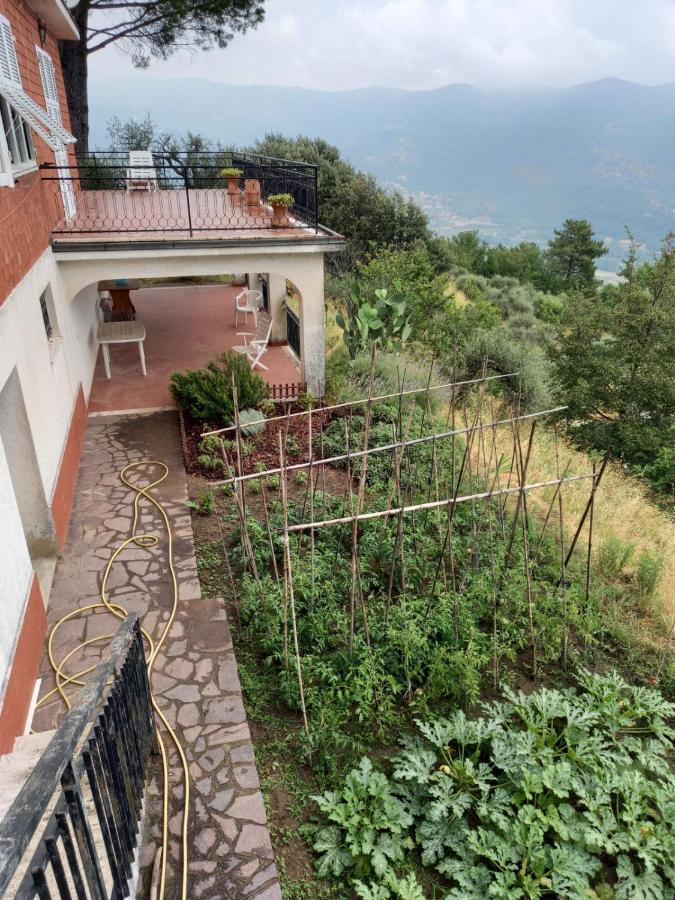Casa Vacanza Villa Patrizia Follo Alto Extérieur photo