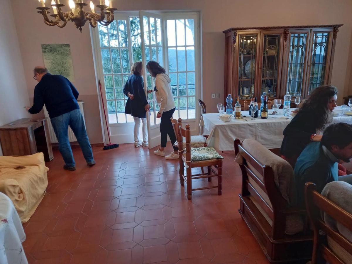 Casa Vacanza Villa Patrizia Follo Alto Extérieur photo