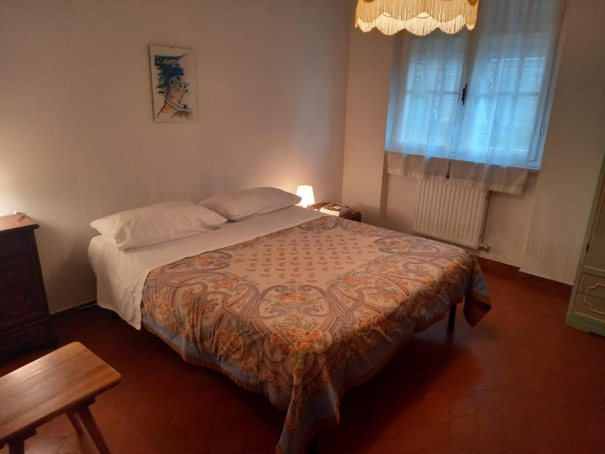 Casa Vacanza Villa Patrizia Follo Alto Extérieur photo