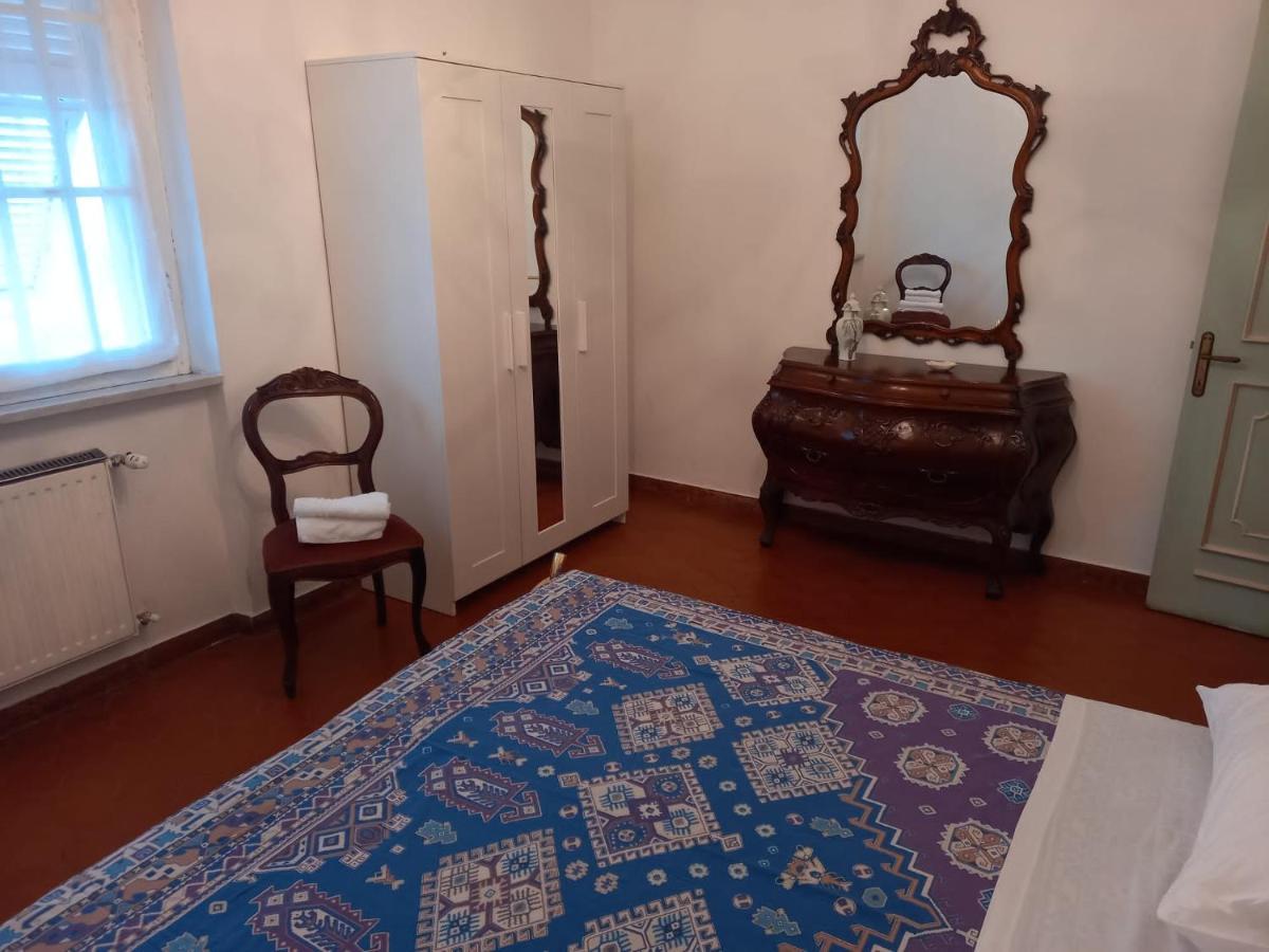 Casa Vacanza Villa Patrizia Follo Alto Extérieur photo